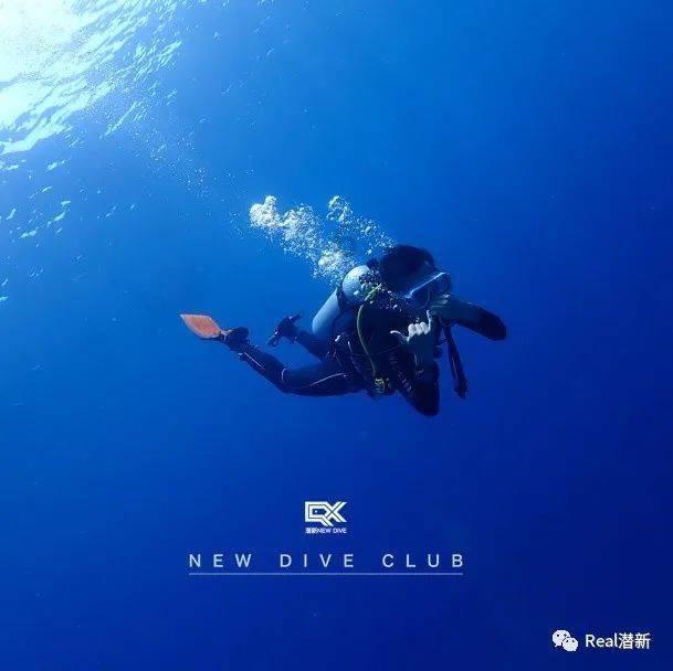 迷路的可爱男孩