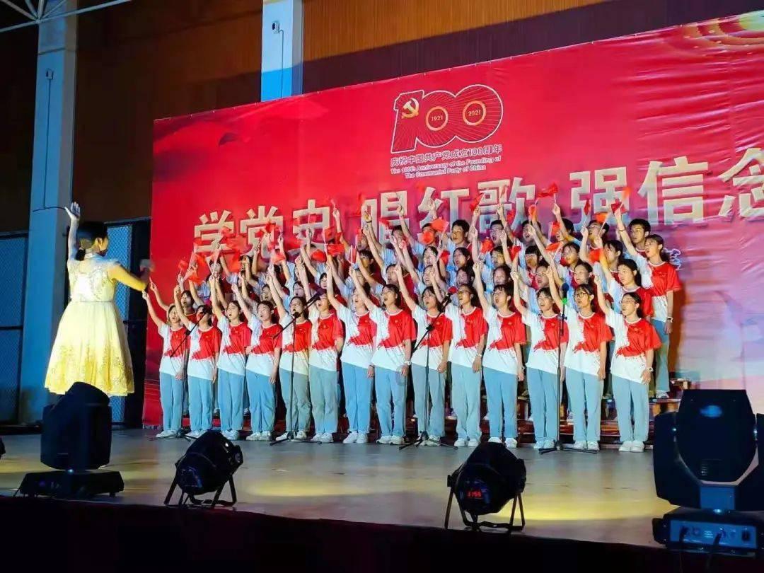 “铲屎官”可以带猫猫乘车了！广东省站宠物猫乘车服务专线正式开通